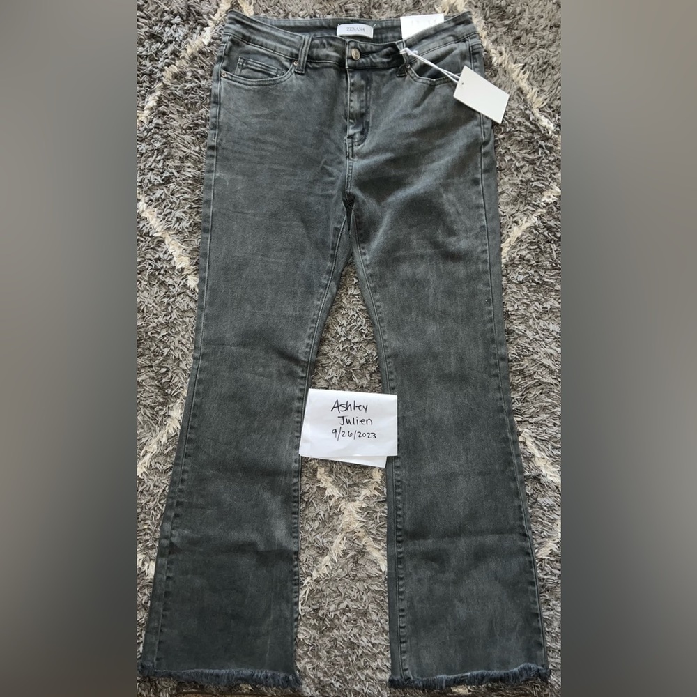 Zenana bootcut flares ash black